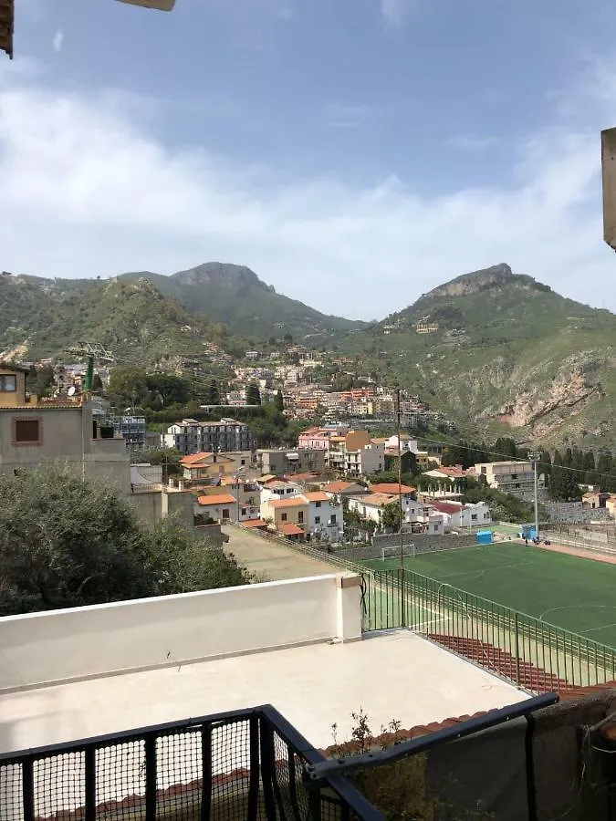 La Guardiola Di Angela E Nino Panzió Taormina 0*,